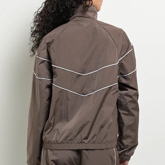 Nike Windrunner Women's Loose UV Woven Full-Zip Jacket FV6304-004, Size S (New) - Picture 4 of 14